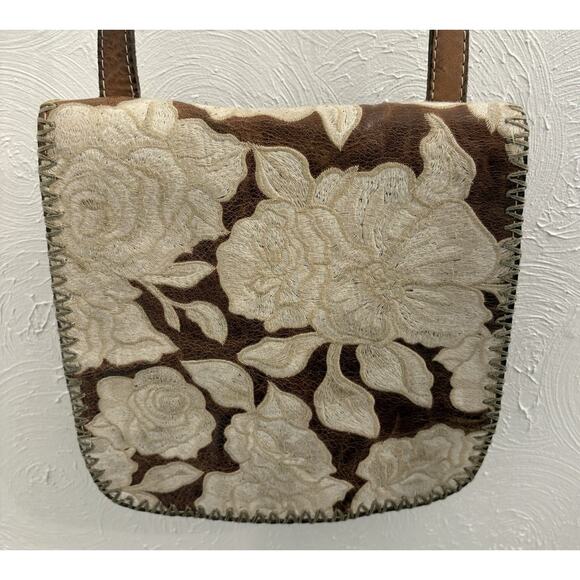 Patricia Nash Granada Crossbody - Tonal Natural Style P778388 - Picture 1 of 16